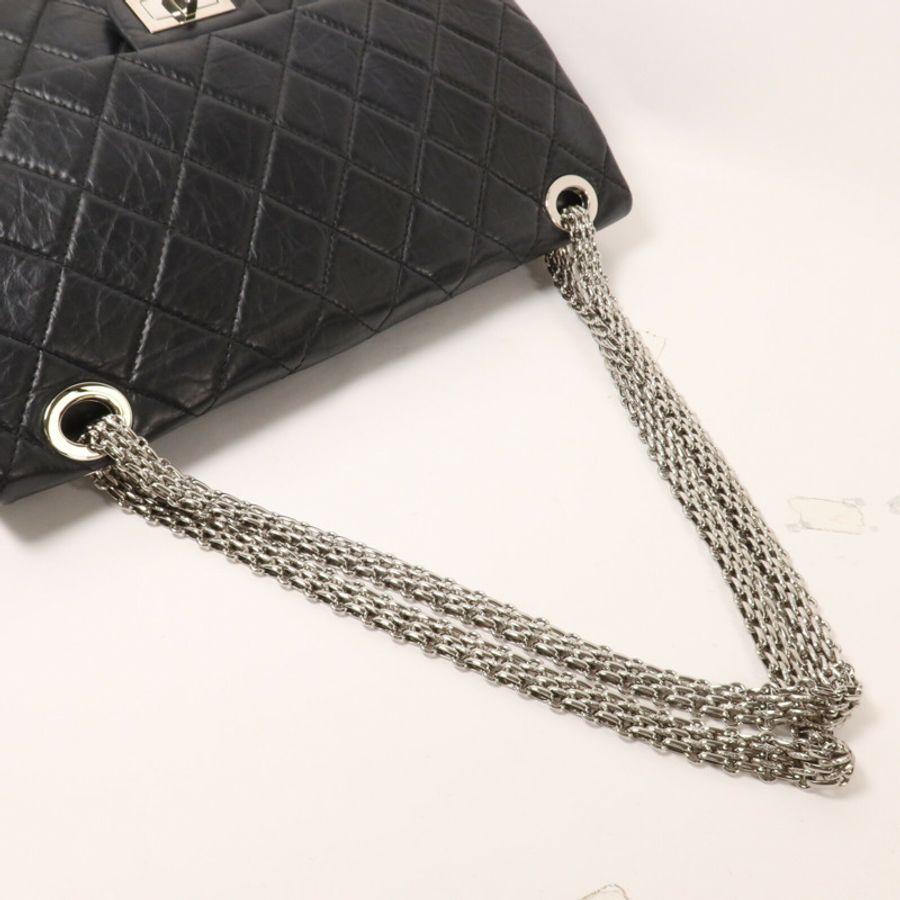 CHANEL 牛皮皮革2.55 Reissue 226 Double Flap Bag鏈帶肩背袋-9
