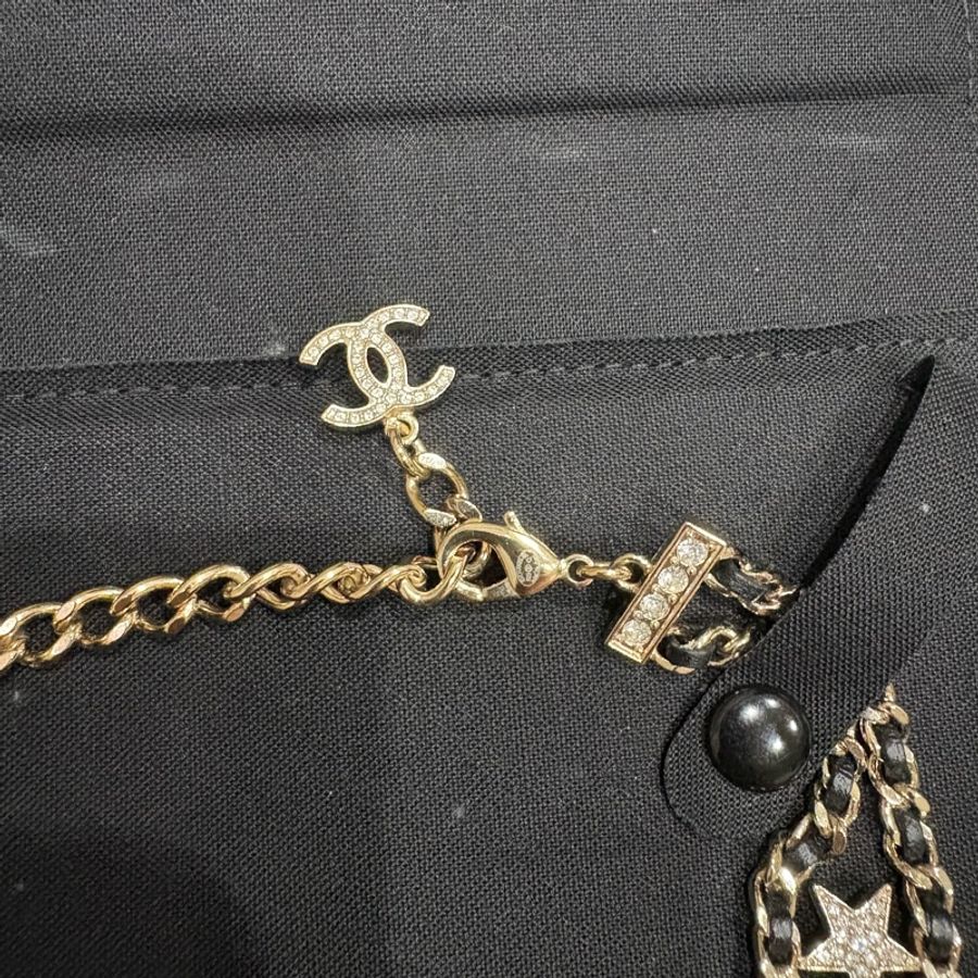 Chanel|專櫃正品 滿鑽星星雙C皮穿鏈choker項鍊-4